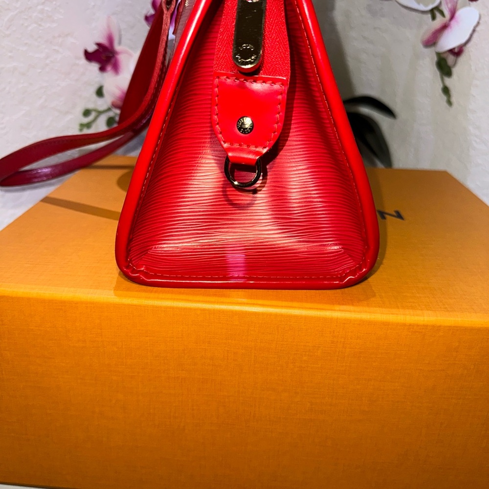 Louis Vuitton Cherry Red Shoulder Bag - Picture 6 of 13